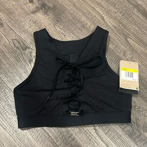 Nike Air Force 1 Top/sports bra.